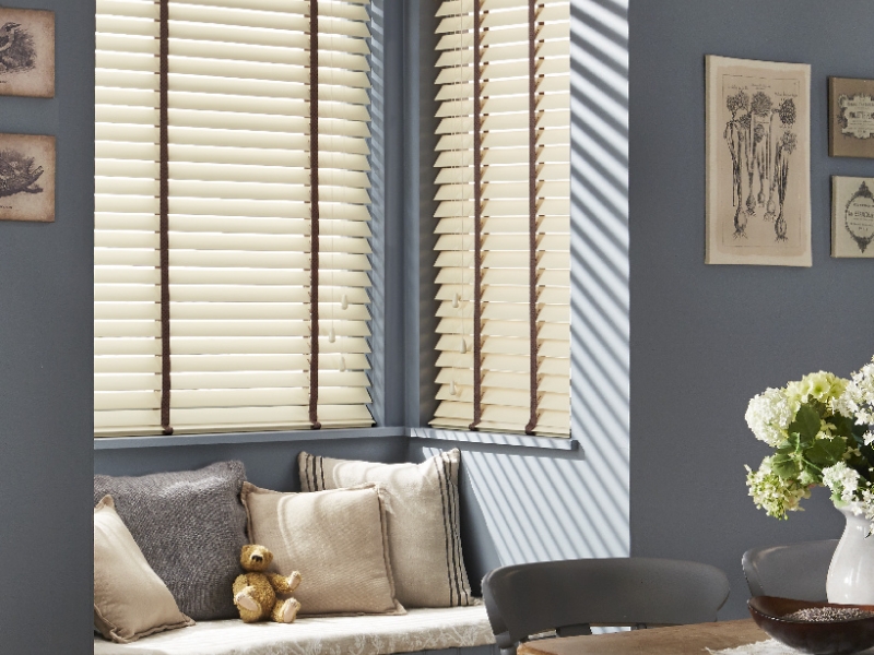 wooden venetian blinds uk