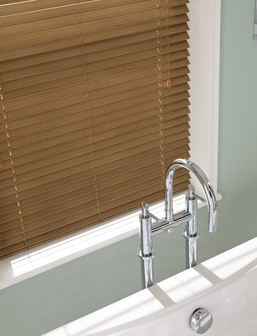 What Blinds Are Suitable for Bathrooms?